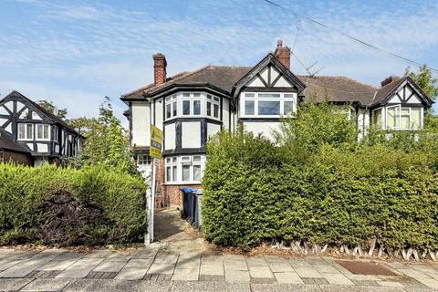2 bedroom flat for sale, 20A Hayland Close, Kingsbury, London, NW9 0LH