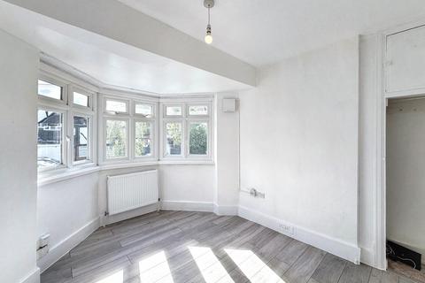 2 bedroom flat for sale, 20A Hayland Close, Kingsbury, London, NW9 0LH