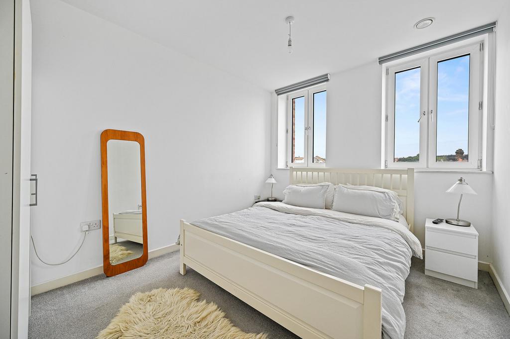 Apartment in London - View 3