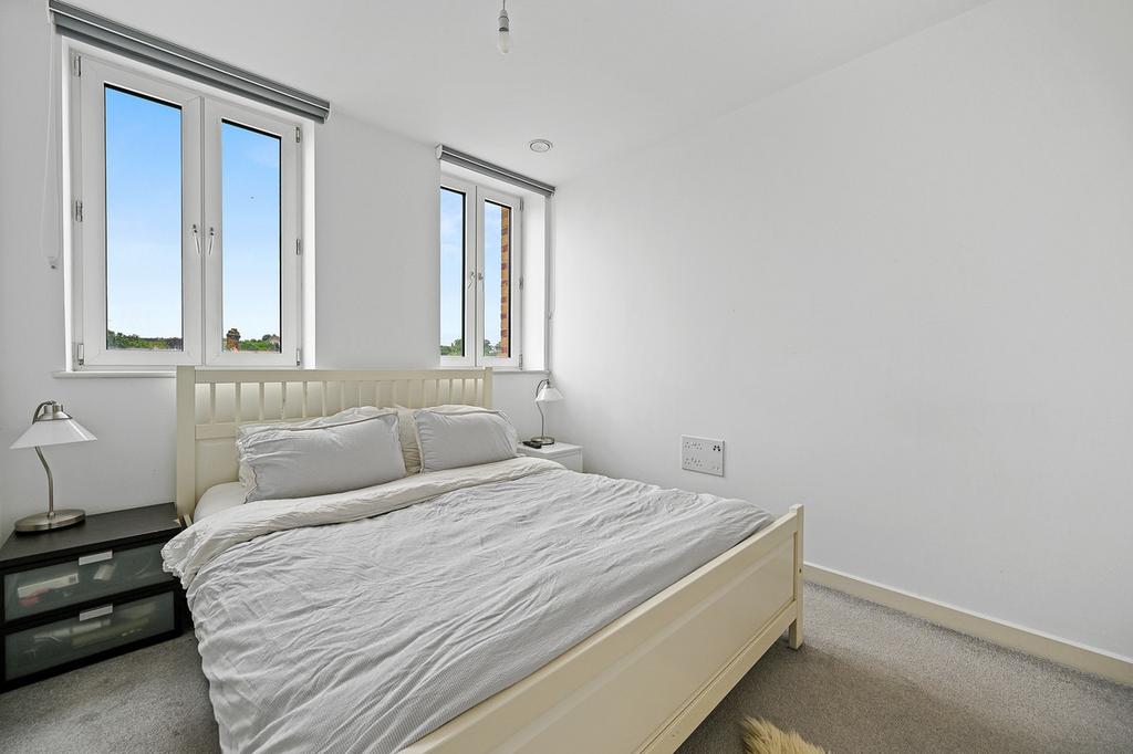 Apartment in London - More