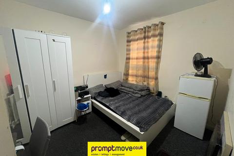 House share to rent, 27 Adelaide Street Luton LU1 5BB