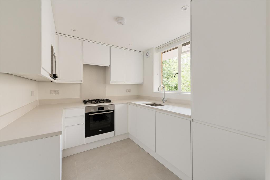 Apartment in London - View 4