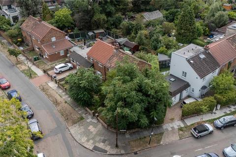 3 bedroom end of terrace house for sale, Clifford Road, Richmond, TW10