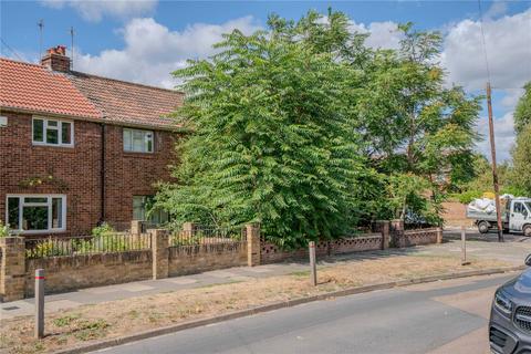 3 bedroom end of terrace house for sale, Clifford Road, Richmond, TW10