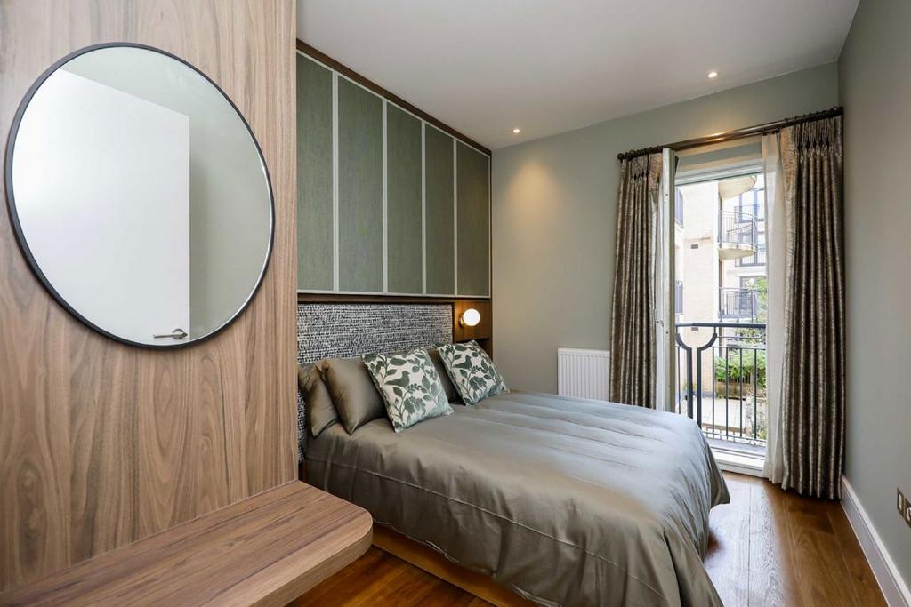 Apartment in London - View 3