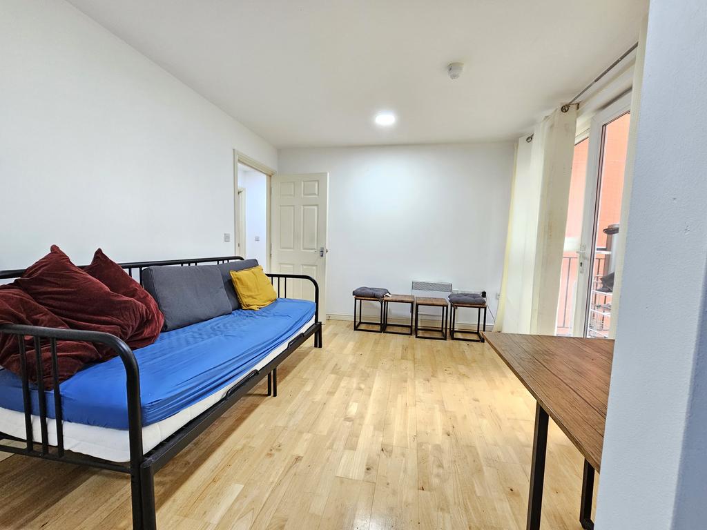 Apartment in London - View 3
