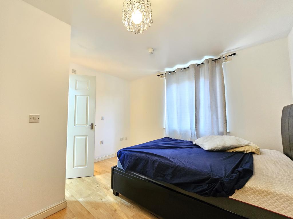 Apartment in London - More