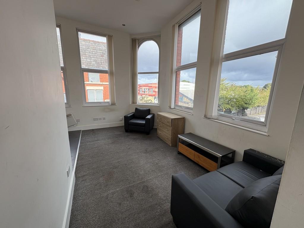 Apartment in Liverpool - View 4