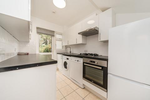 3 bedroom detached house to rent, Woodlands Road, Harrow