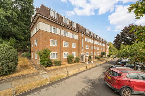 3 bedroom apartment to rent, Sudbury Hill, Harrow