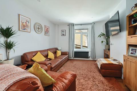 2 bedroom detached bungalow for sale, Cambridge Road, Sandhurst GU47