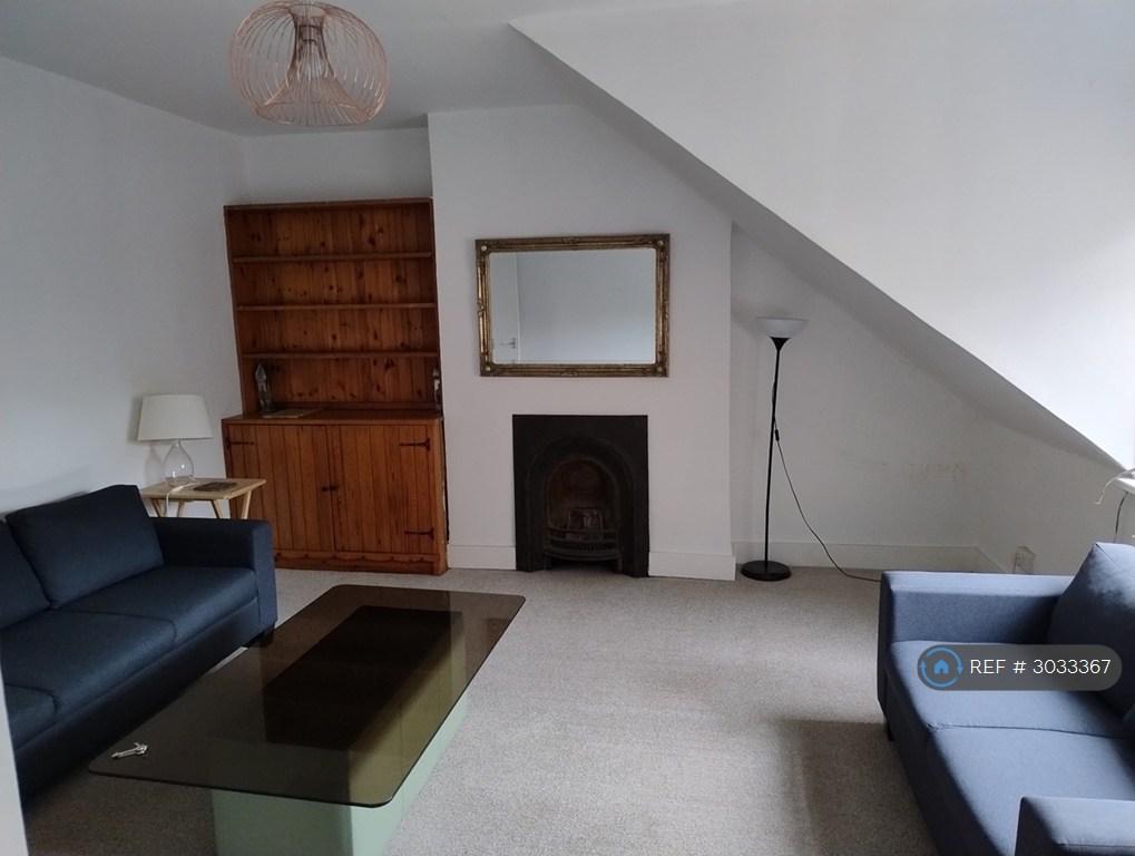 Apartment in London, Ferme Park, Crouch End - View 3