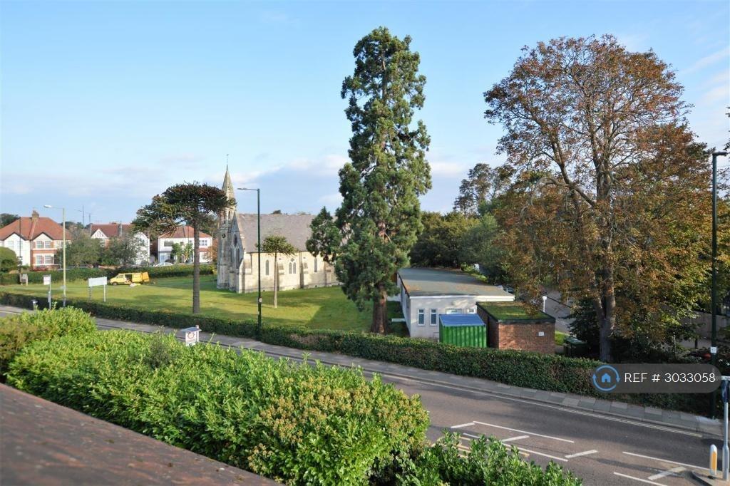 Apartment in Twickenham - View 5