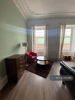 Studio to rent, Sauchiehall Street, Glasgow, G2