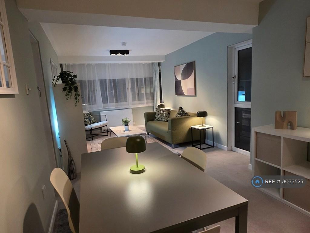 Apartment in Glasgow - View 3
