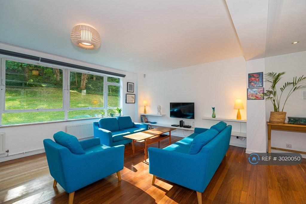 Apartment in London - View 2