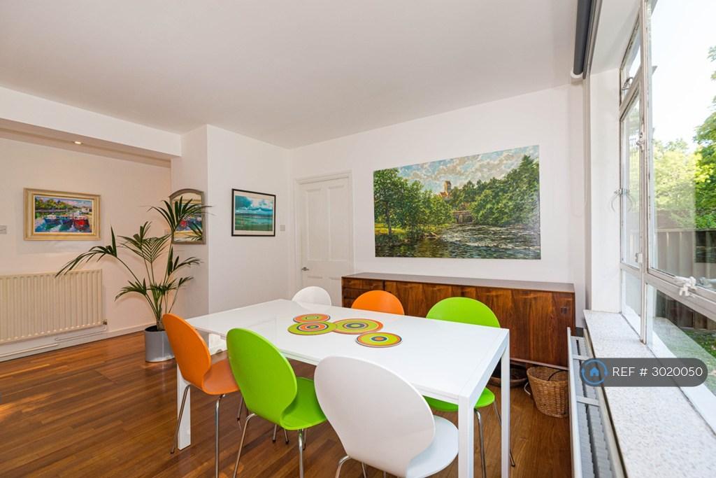 Apartment in London - View 5