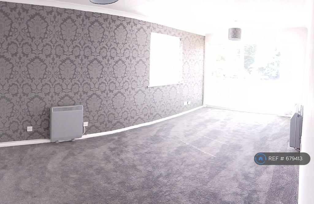 Apartment in Enfield - View 2