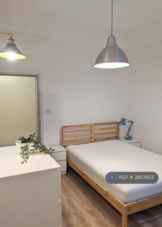 Apartment in Liverpool - View 3