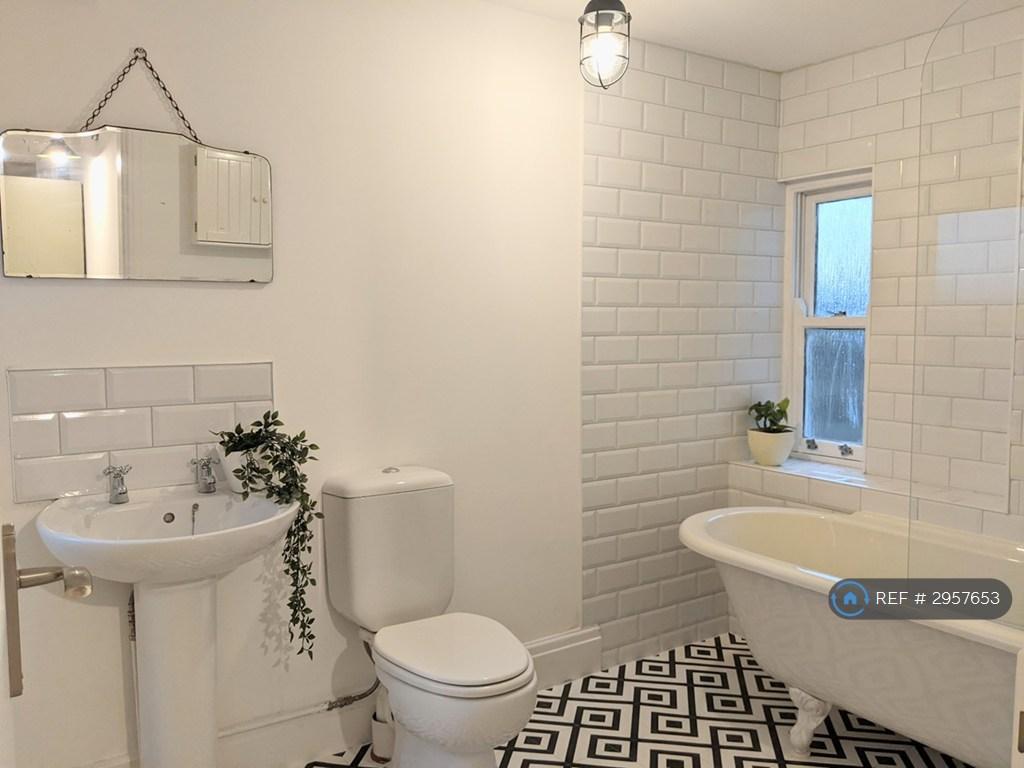 Apartment in Liverpool - View 4