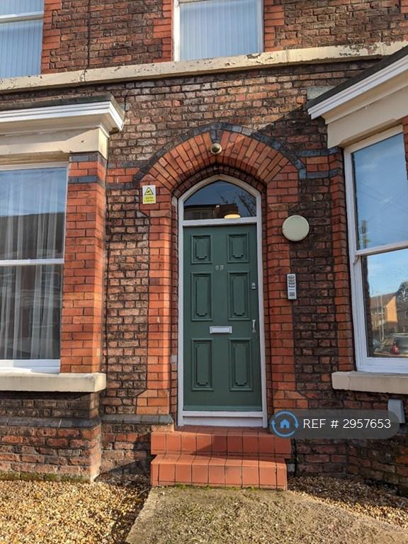 Apartment in Liverpool - More