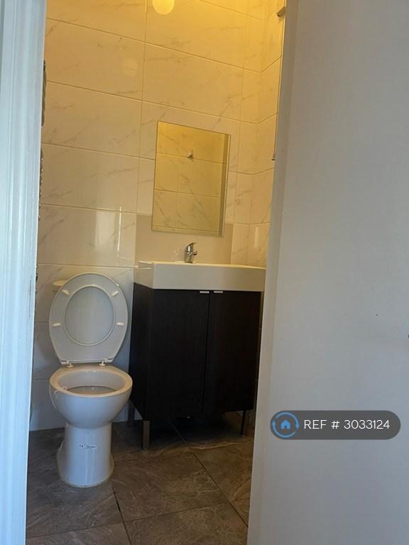 Apartment in London - View 3