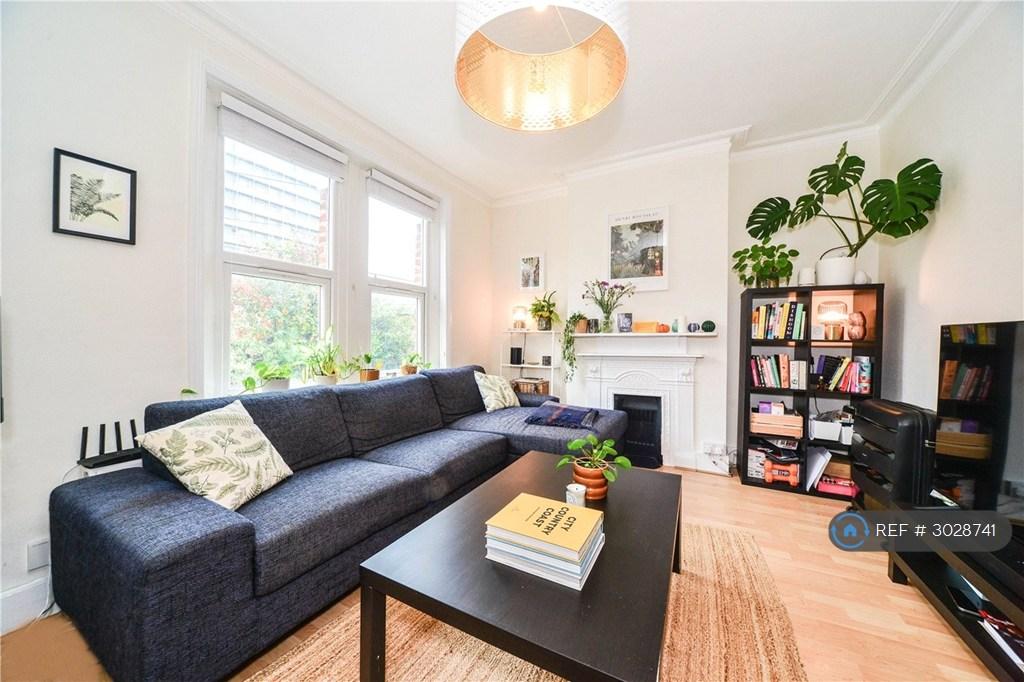 Apartment in London - View 2