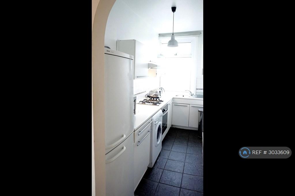 Apartment in Battersea - View 4