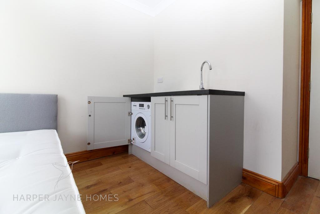 House in London - View 4