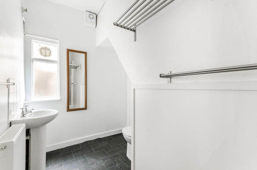 Apartment in London - More