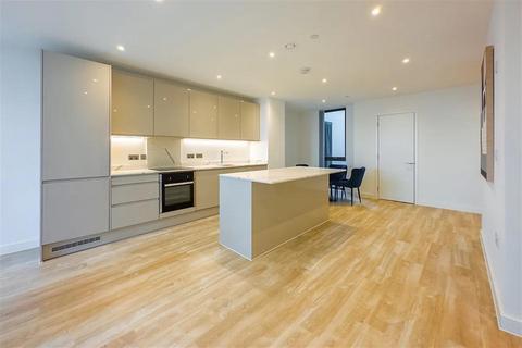 3 bedroom apartment to rent - Lower Bristol Road, Bath BA2