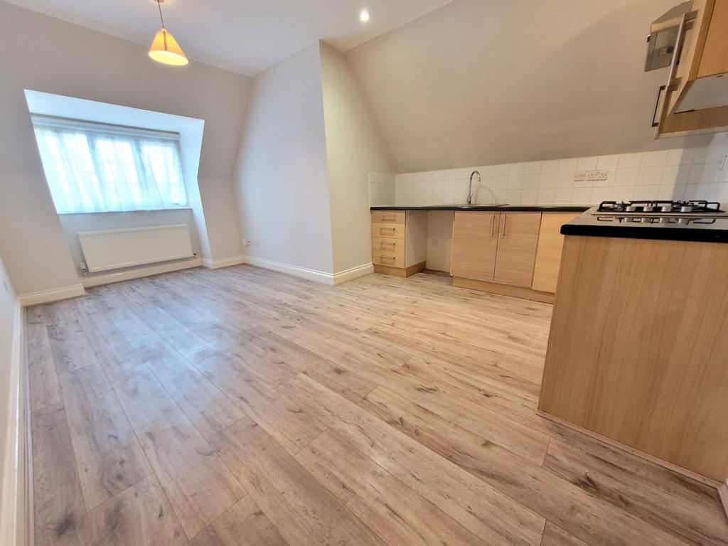 Apartment in London - View 2