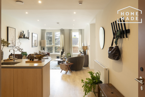 1 bedroom apartment to rent, Pearl Yard, Biscuit Walk, SE16