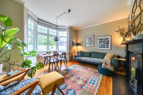1 bedroom flat for sale, St. Aidans Road, East Dulwich, London, SE22