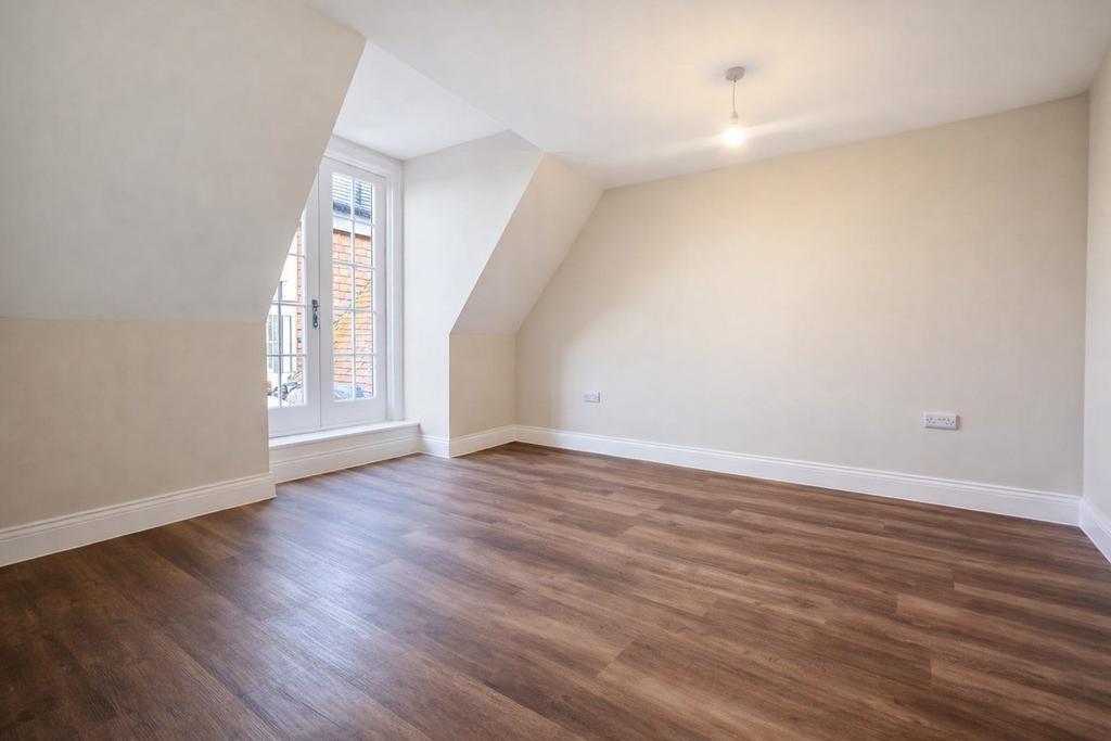 Apartment in Orpington - View 3
