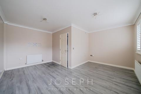 4 bedroom terraced house to rent, Ganymede Close, Ipswich, IP1