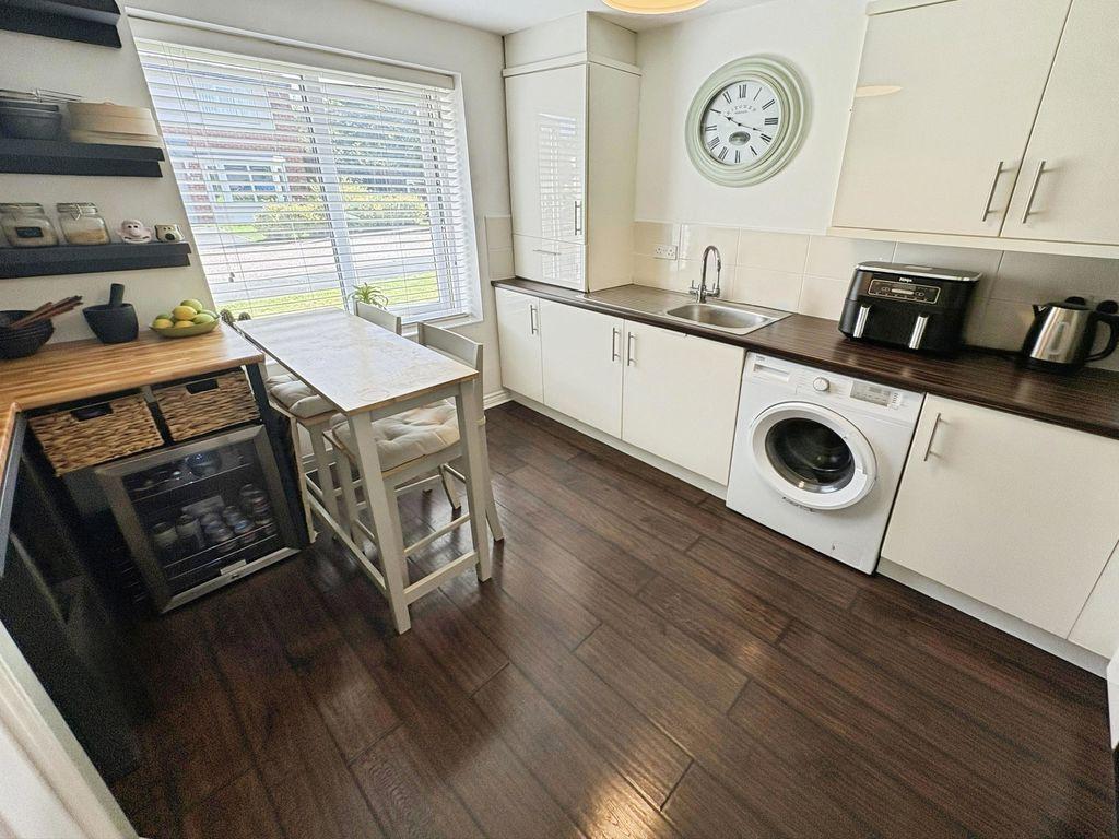 House in North Tyneside, North East - More