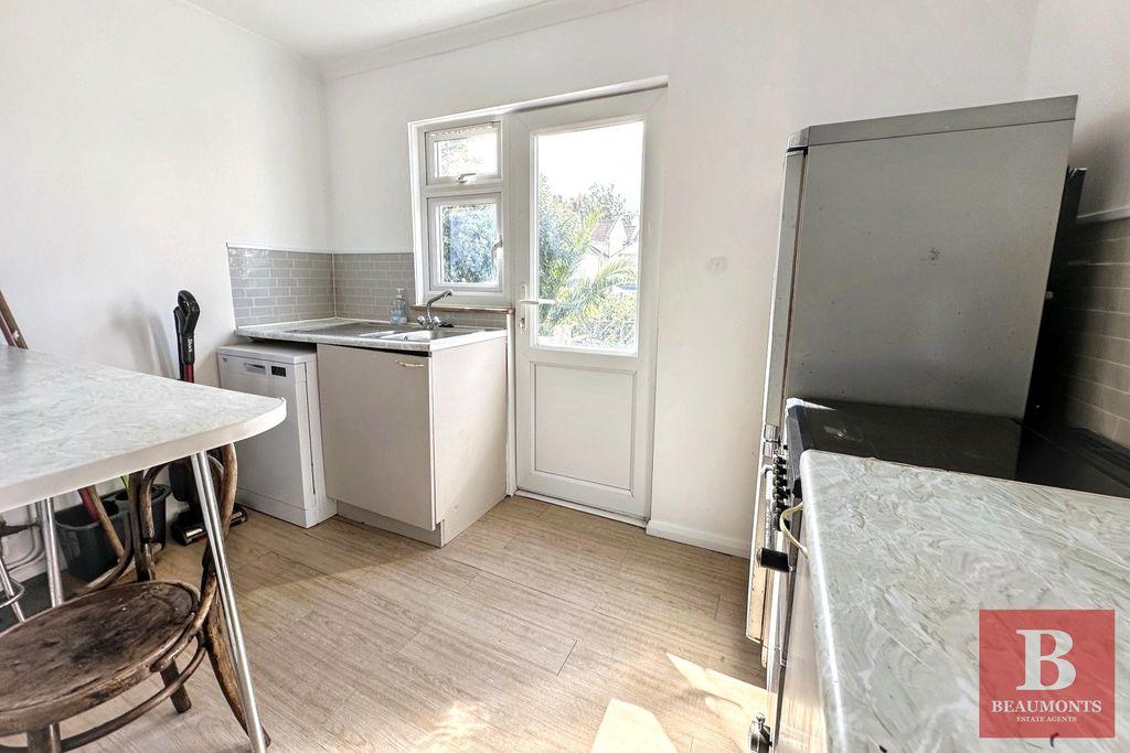 Apartment in Brighton, Round Hill - View 4