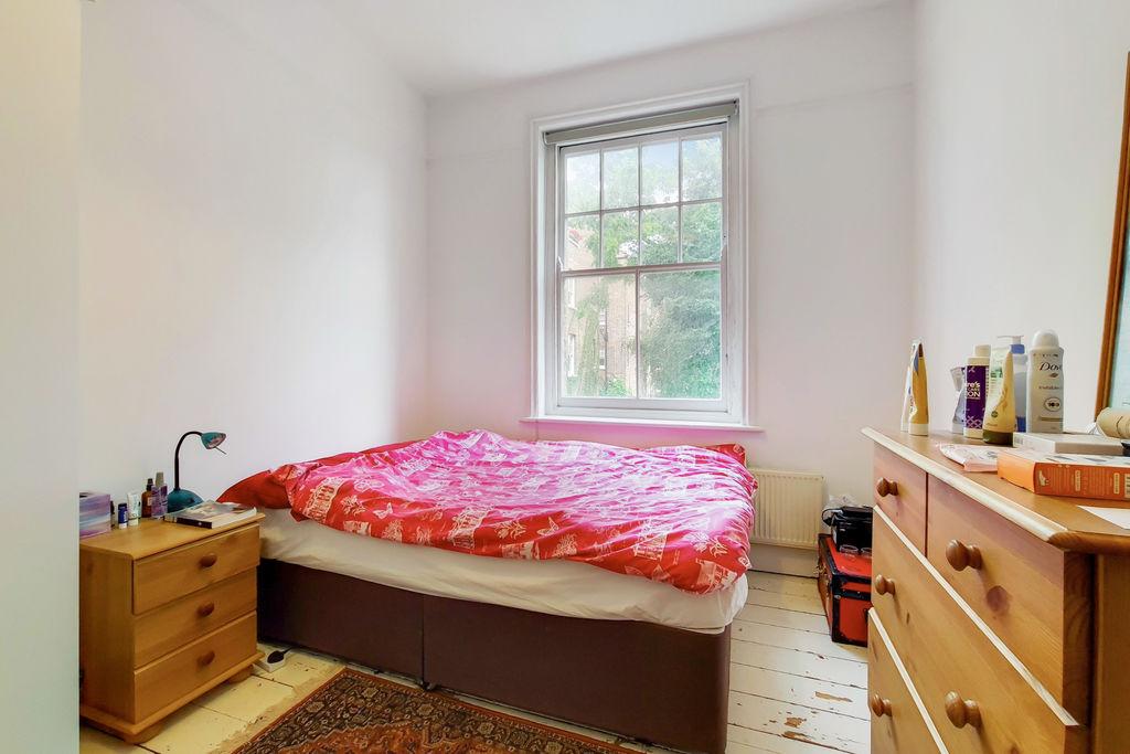 House in London - View 2
