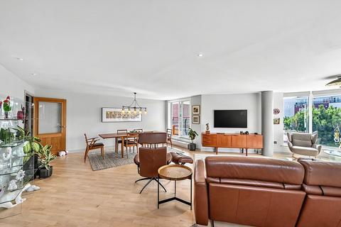2 bedroom apartment for sale, Gunwharf Quays, Portsmouth
