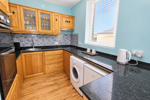 1 bedroom flat for sale, Station Road, Herne Bay