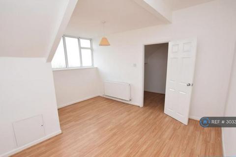 2 bedroom terraced house to rent, Barton Place, Leeds, LS11