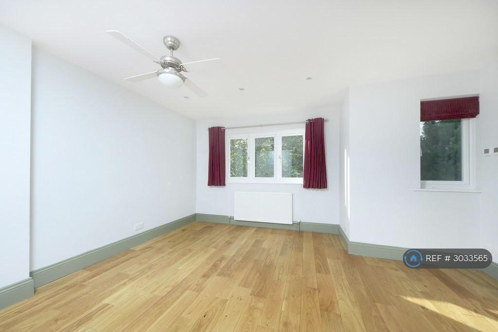 House in London - View 5