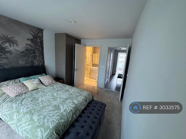 Apartment in London - More