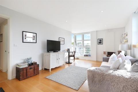 1 bedroom apartment for sale, Upper Richmond Road, London
