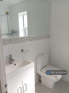 1 bedroom in a house share to rent, Moorside Road, Bromley, BR1