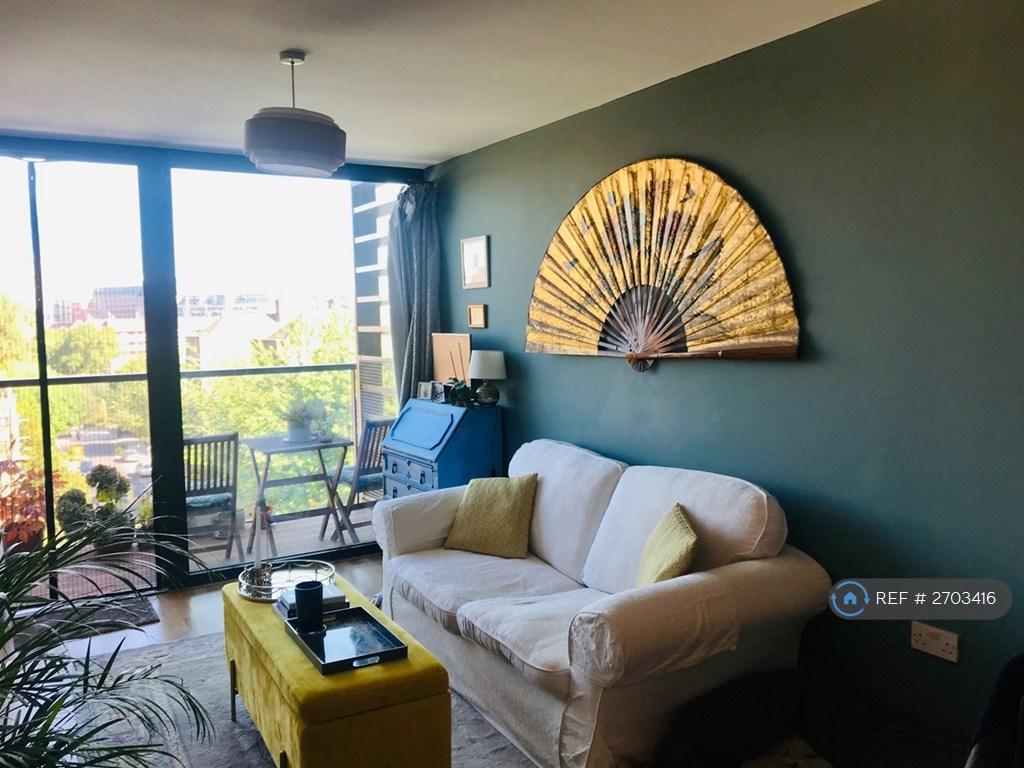 Apartment in London - View 2