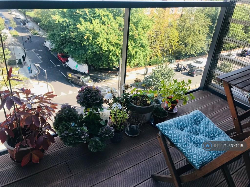Apartment in London - View 3