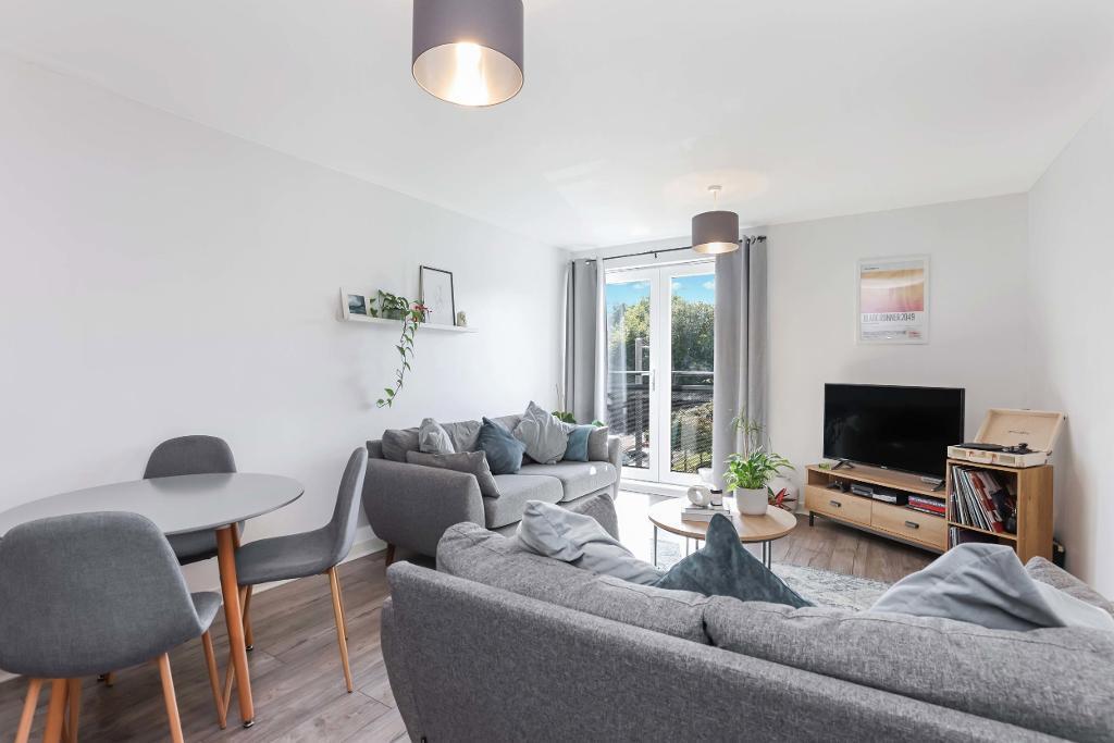 Apartment in Dennistoun - View 2