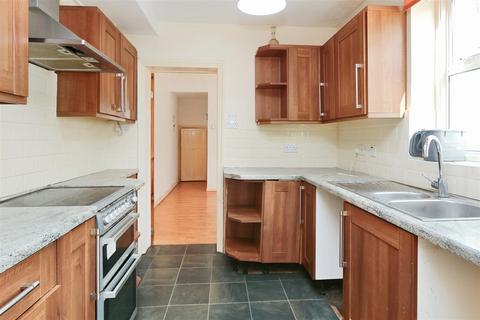 2 bedroom terraced house for sale, Heathfield Road, Bromley